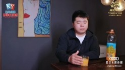 星空传媒XKVP116闷骚男用手机哄骗小姨子吃奶舔逼 截图1