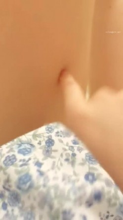 新人~正宗学生妹【清纯少女可可酱】极品美乳~，露脸一看是真年轻，清纯外表，掩盖不住好身材，小骚逼 截图14