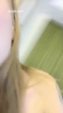 超漂亮红色奶罩美少妇与粉丝宾馆大战 一张桃花媚脸吞精口爆 挨肏的时候大喊深一点再深一点 截图7