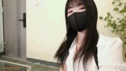 清纯邻家少女萌妹『懒懒猪』和女友的闺蜜偷偷发生关系，没及时拔出内射，少女白皙酮体直让人流口水！ 截图2