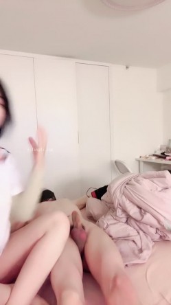 顶级校花来了！美到炸，清纯校园风小姐姐【取悦】刚下海就被操！满满撸点 截图10
