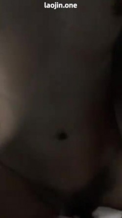 推特淫妻大神【绿色我喜欢-xinggecj88】，空姐小少妇，老公喜欢听她被其他男人操的感受 截图14