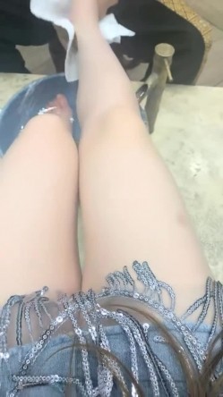 真实SPA按摩店偷拍 ️男技师给闺蜜做大保健全身推油私处按摩 截图1