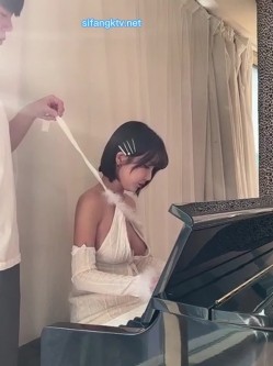 前女团成员盛世容颜极品模特chung私拍被金主包养大玩SM性爱3P出道即巅峰完整版 截图9