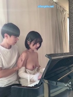 前女团成员盛世容颜极品模特chung私拍被金主包养大玩SM性爱3P出道即巅峰完整版 截图14