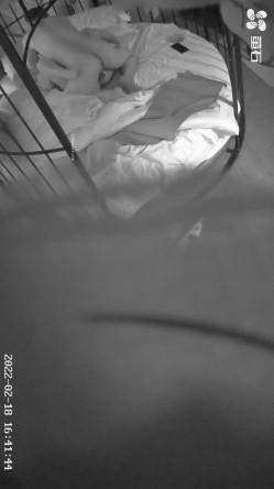 真实欣赏数对男女激情滚床单少女少妇各有各的优点大白屁股少妇穿的T裤真心惹火主动出击骚的一批 截图11