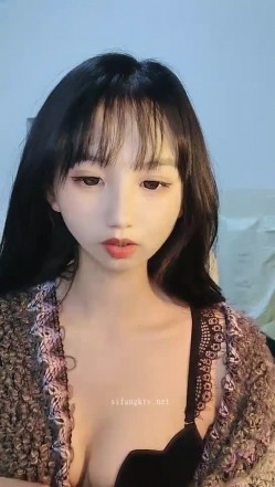 新人！校花级别女神下海~【优优】好漂亮！绝对是初恋感觉~乖巧邻家妹子，小逼逼需要被满足 截图9