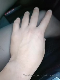 台湾天然美胸熟女人妻中出女王「Jixxielee」「骚猫儿」OF私拍 截图2