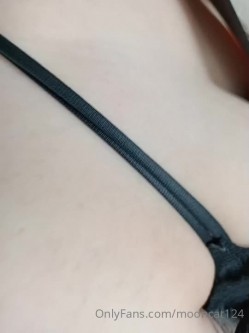 台湾天然美胸熟女人妻中出女王「Jixxielee」「骚猫儿」OF私拍 截图8
