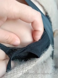 台湾天然美胸熟女人妻中出女王「Jixxielee」「骚猫儿」OF私拍 截图16