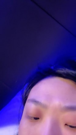 新晋大奶两闺蜜【暴力少女】跳跳糖晗JJ~双飞啪啪~爽炸啦! 截图16