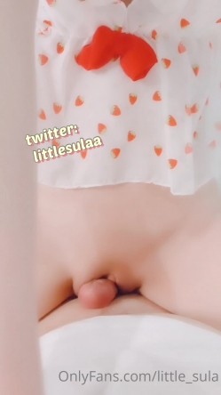 万人舔屏OF漫画身材，绝美反差女神【Littlesulaa】馒头穴蜜桃臀各种诱人性爱 截图9