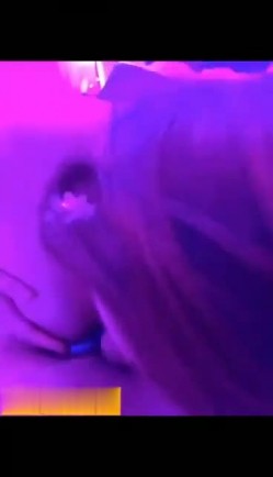 香港奶妈熟女阿姨，服务一流，这口活一看就是经验丰富，挤奶口爆两分钟缴枪！ 截图1