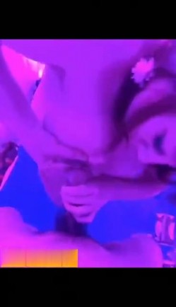 香港奶妈熟女阿姨，服务一流，这口活一看就是经验丰富，挤奶口爆两分钟缴枪！ 截图3