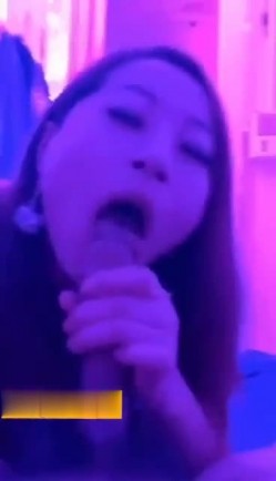 香港奶妈熟女阿姨，服务一流，这口活一看就是经验丰富，挤奶口爆两分钟缴枪！ 截图11