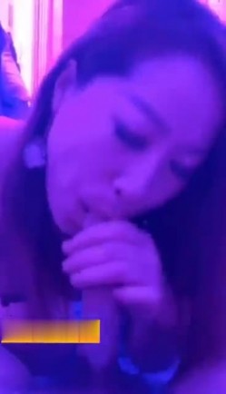 香港奶妈熟女阿姨，服务一流，这口活一看就是经验丰富，挤奶口爆两分钟缴枪！ 截图16
