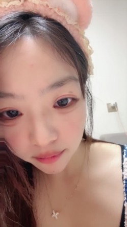 清纯女大【男模来我家】被猥琐男无套啪啪~颜射~口爆~内射~刺激 截图4