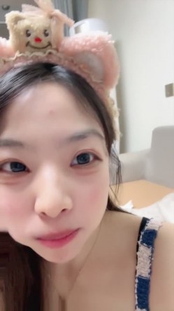 清纯女大【男模来我家】被猥琐男无套啪啪~颜射~口爆~内射~刺激 截图5