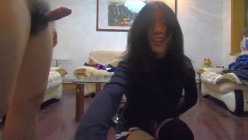 老婆不在家，约炮女同事来家里啪啪，直接进入主题，先口一下，刚开始不好意思，后来带我去厕所，让我从后面干她！ 截图1