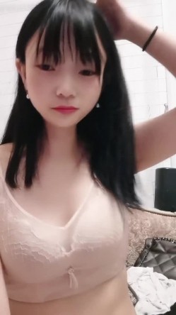 眼镜大学生 字母圈玩家【SM小师妹】过膝黑丝 奶子拔罐 大黑牛插屄里 扇脸 淫语不断 截图2