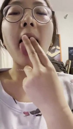 高端私密群内部福利 基本都露脸美女如云 截图11