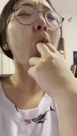 高端私密群内部福利 基本都露脸美女如云 截图13