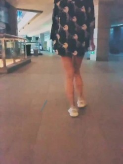 模特身材气质，推特露出婊【yunbit】各种公共场合大胆穿着，露出啪啪 截图9