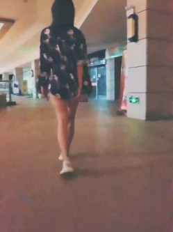 模特身材气质，推特露出婊【yunbit】各种公共场合大胆穿着，露出啪啪 截图12