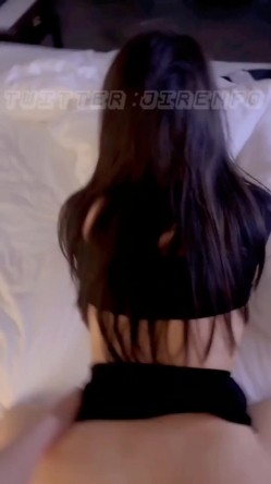 推特女菩萨极品美腿绿帽人妻「吉人FQ」付费资源 户外露出、绿帽献妻、多人淫趴、调教男奴、硬控止寸… 截图10
