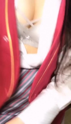 声音好听新人妹子空姐制服诱惑 按摩器道具JJ抽插淫语骚话呻吟诱人 很是诱惑不要错过 截图1