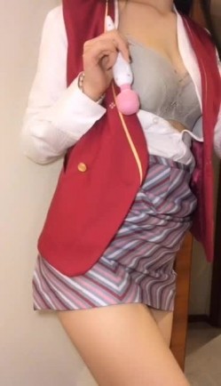 声音好听新人妹子空姐制服诱惑 按摩器道具JJ抽插淫语骚话呻吟诱人 很是诱惑不要错过 截图2