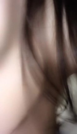 声音好听新人妹子空姐制服诱惑 按摩器道具JJ抽插淫语骚话呻吟诱人 很是诱惑不要错过 截图14