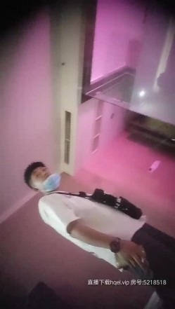 肥哥高档会所嫖妓偷拍选秀1200元的旗袍女技师一条龙服务这妞口活真好 截图7