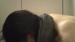 ️大学游泳课偷拍酷似《大话西游》的紫霞仙子脱光衣服露着两个白玉般的大奶子冲水 截图6