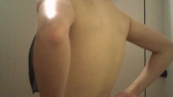 ️大学游泳课偷拍酷似《大话西游》的紫霞仙子脱光衣服露着两个白玉般的大奶子冲水 截图12