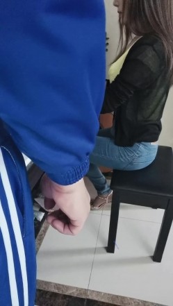 【震爆核弹】学生眼中的美女老师艾妮呦彻底沦为土豪的玩物 截图1