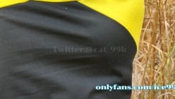 【羡煞狼友！姐妹花共事一夫】泰国被豢养姐妹女奴「Leo99k」OF日常户外3P野合日记 截图15