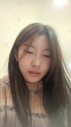 外表文静颜值妹妹！新人近期下海！应观众要求收费房，脱光光自摸揉穴，手指插入扣弄，有点放不开 截图5
