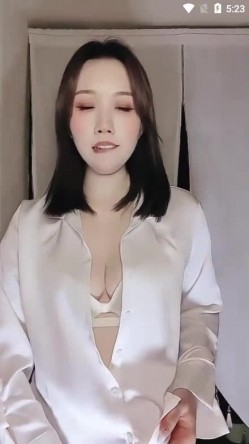 ️白皙无毛蜜桃臀，气质美少妇【兔宝一字马】新人下海，直接开大，道具自慰一字马，满满撸点 截图4