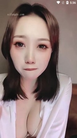️白皙无毛蜜桃臀，气质美少妇【兔宝一字马】新人下海，直接开大，道具自慰一字马，满满撸点 截图7