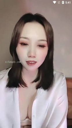 ️白皙无毛蜜桃臀，气质美少妇【兔宝一字马】新人下海，直接开大，道具自慰一字马，满满撸点 截图8