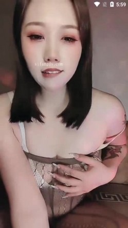 ️白皙无毛蜜桃臀，气质美少妇【兔宝一字马】新人下海，直接开大，道具自慰一字马，满满撸点 截图12