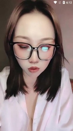 ️白皙无毛蜜桃臀，气质美少妇【兔宝一字马】新人下海，直接开大，道具自慰一字马，满满撸点 截图15