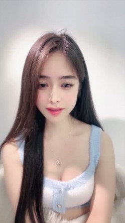 绿播下海【你的老婆】漂亮神似素颜女神王丽坤 跳蛋自慰流白浆 截图4