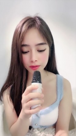 绿播下海【你的老婆】漂亮神似素颜女神王丽坤 跳蛋自慰流白浆 截图8