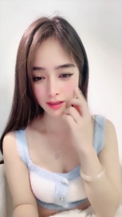 绿播下海【你的老婆】漂亮神似素颜女神王丽坤 跳蛋自慰流白浆 截图12