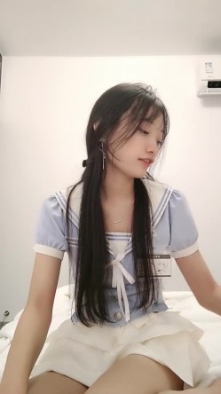 校花女神，超级清纯，【蔡蔡仙女】，冉冉升起的新星，她的微笑一秒让你想起初恋，还是脱光的初恋 截图14