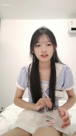 校花女神，超级清纯，【蔡蔡仙女】，冉冉升起的新星，她的微笑一秒让你想起初恋，还是脱光的初恋 截图15