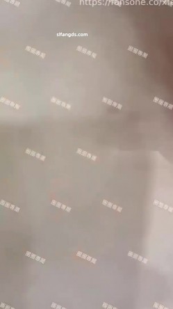良家约啪大神，【圈圈】，专约绿帽人妻，人妻都都超骚，“不要只在门口动，快进来呀”极品淫荡少妇 截图3