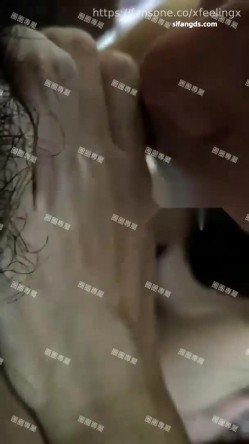 良家约啪大神，【圈圈】，专约绿帽人妻，人妻都都超骚，“不要只在门口动，快进来呀”极品淫荡少妇 截图9